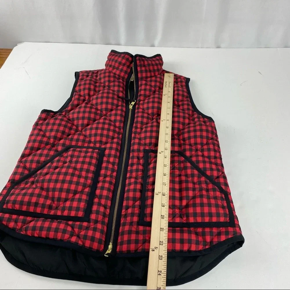 J Crew Down Quilted Puffer Vest Jacket Red Black Buffalo Plaid Womens Size Small